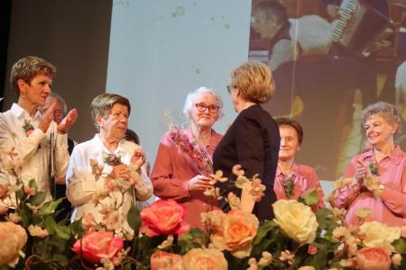 Karmen Šepec čestita Bredi Poljšak